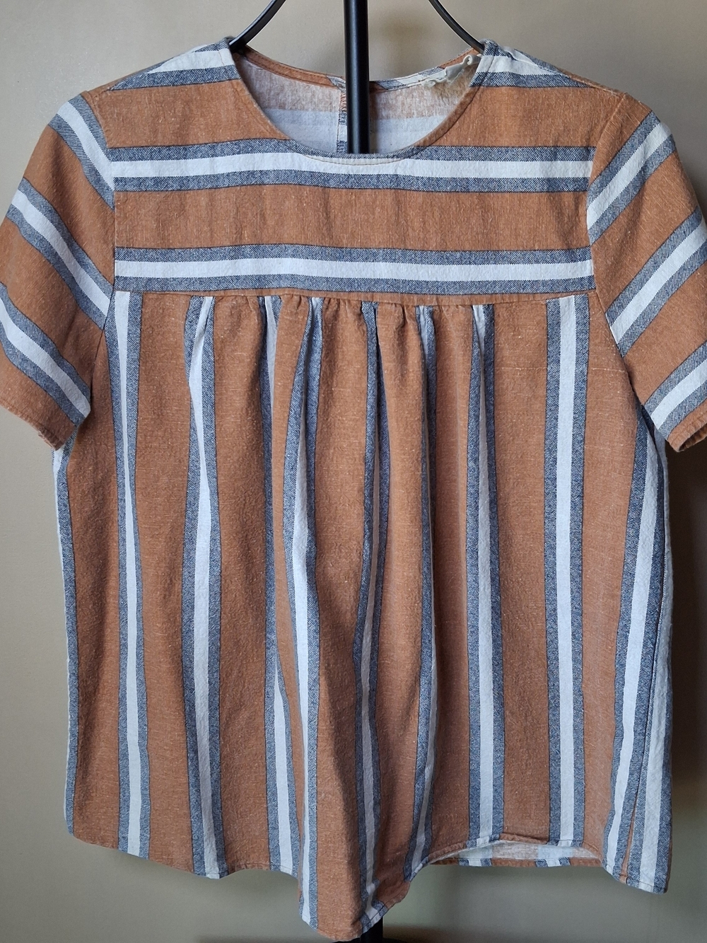 Betsey's Boutique Shop Women's Rust, Navy & White Babydoll Top; Size S